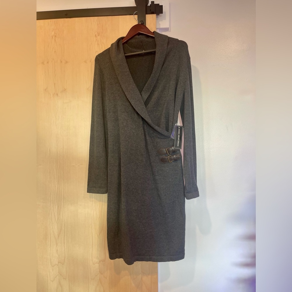 NWT ladies side buckle sweater dress. Sz.M